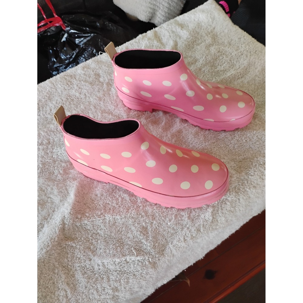 Pink Polka Dot Waterproof Ankle Rain Boots Size 9 Round Toe Lug Sole